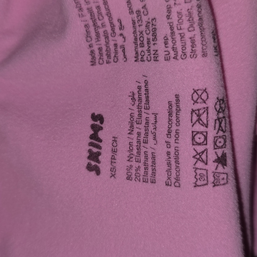 SKIMS Kim Kardashian Women's XS Pink Lace Bodysuit New w/out Tags! - Picture 3 of 4